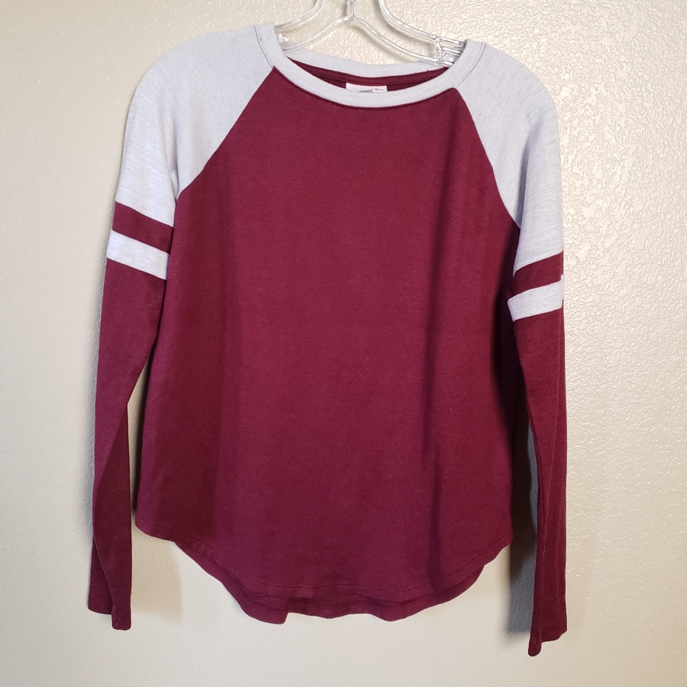 So. Long sleeve Burgandy shirt. Sz. XS